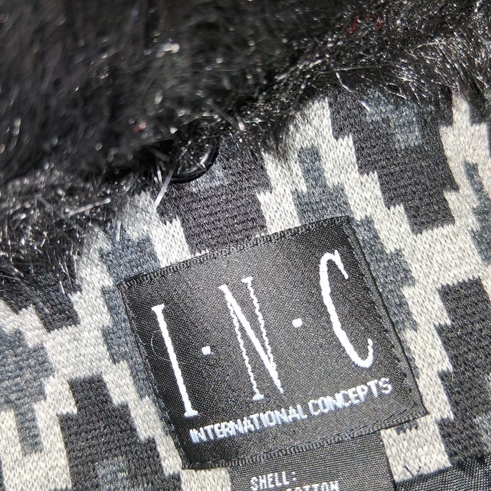 INC International Concepts Wimen Size S Black and Gray Zigzag Cape - Picture 2 of 16